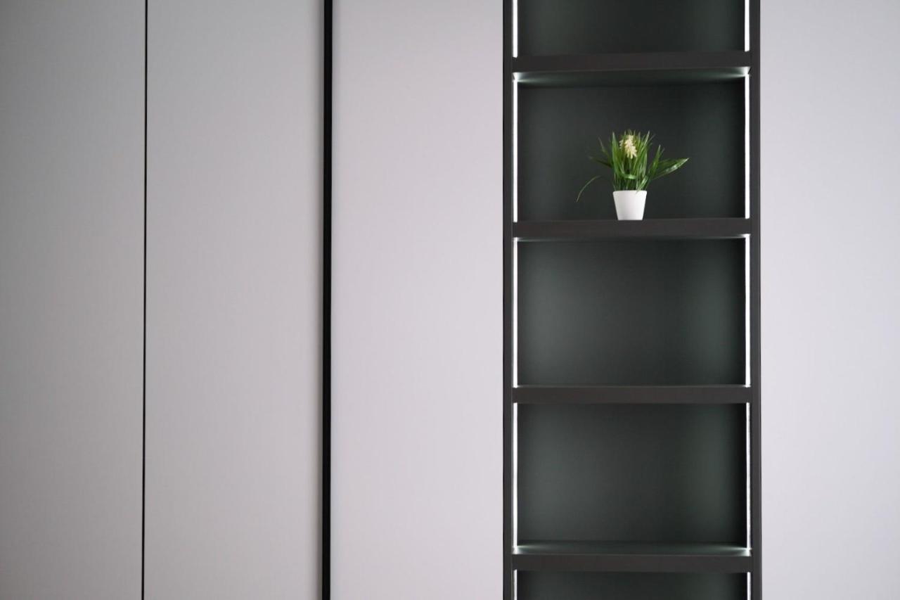 Minimalist Style Apartment With Best Location Chisináu Exterior foto
